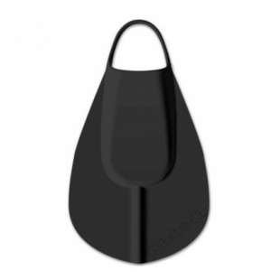 découvrez le bodyboard mini kick 21 pouces, idéal pour les jeunes riders et les débutants. léger, maniable et performant pour des sessions de glisse inoubliables.